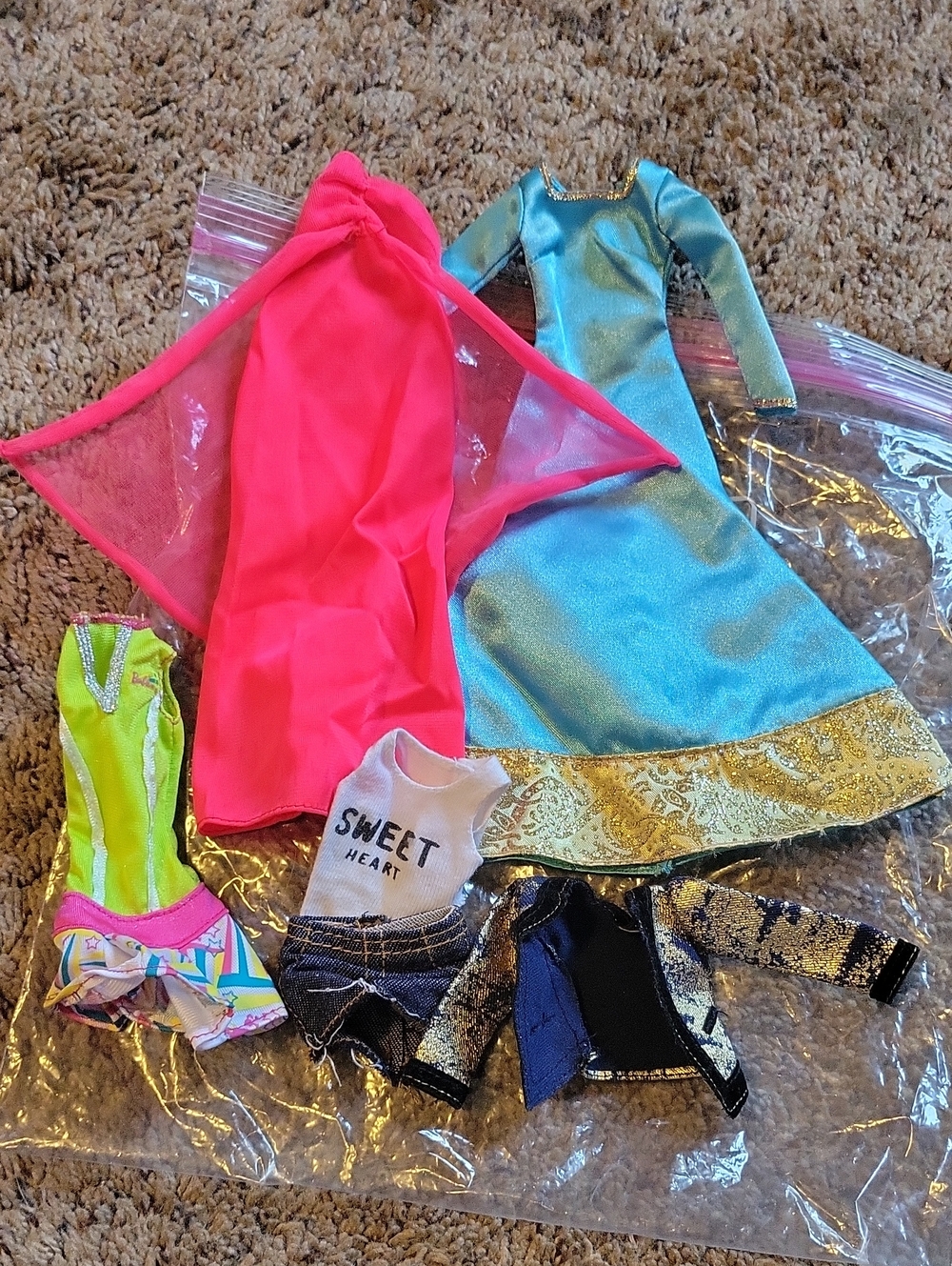 Vintage BARBIE outfits Blue and Pink  Dress & Accessories Set